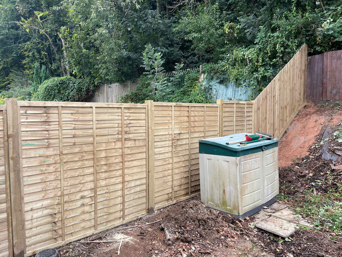 Lap Panel Fence